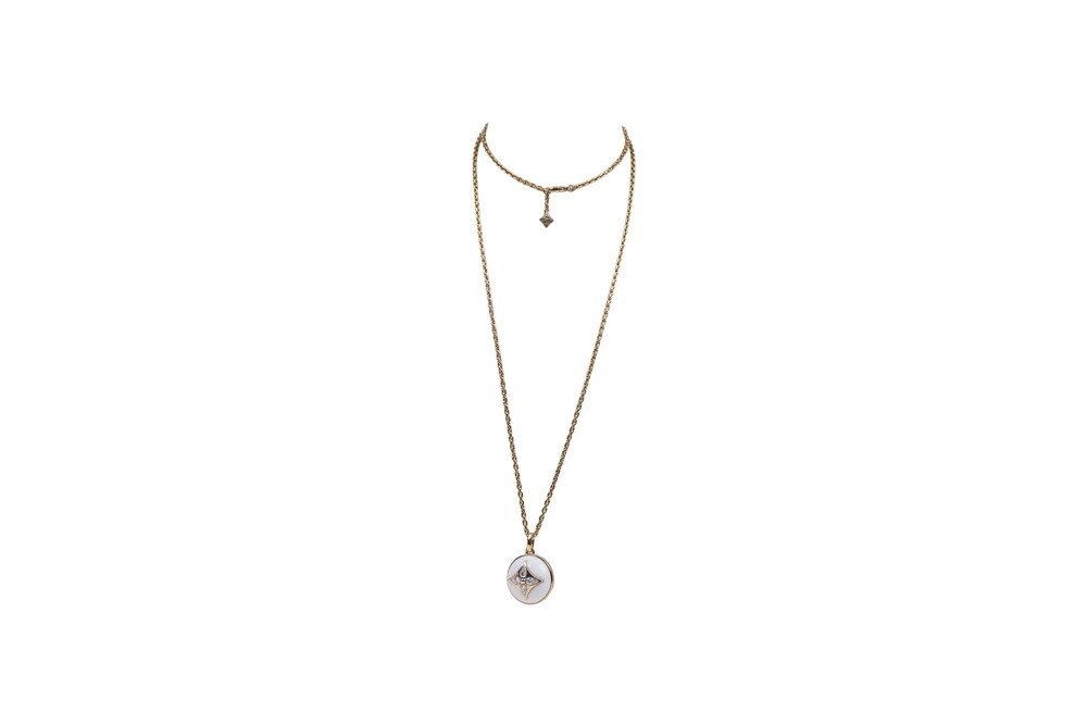 Louis Vuitton White B Blossom Necklace 18K Yellow Gold White Agate Diamonds